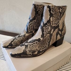 Marc Fisher "Tammea2" Ankle Booties Ivory Multi Leather - Sz 10